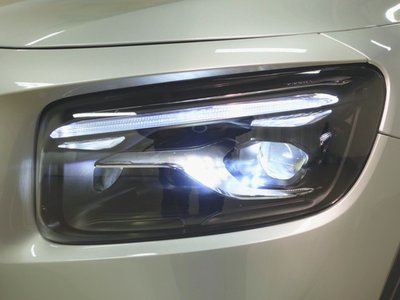 MERCEDES-BENZ GLB - 3