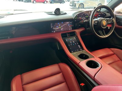 2021 Porsche TAYCAN 缩略图 19