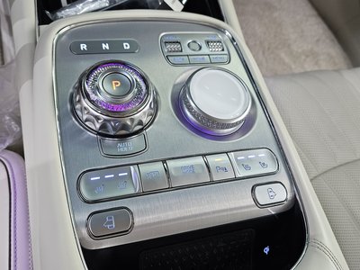 2022 Genesis G90 (RS4) thumbnail 12