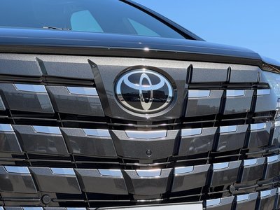 2026 Toyota ALPHARD — миниатюра 31