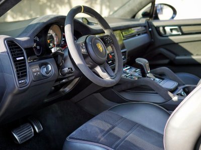 PORSCHE CAYENNE - 6