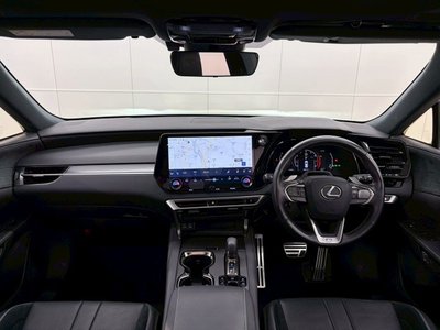 صورة مصغرة 35 لـ 2023 Lexus RX