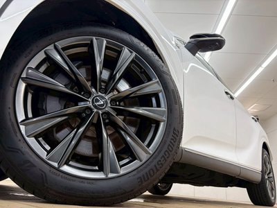 صورة مصغرة 30 لـ 2023 Lexus RX