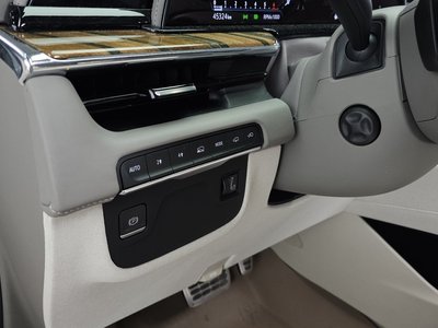 2023 Cadillac ESCALADE 5TH GENERATION 缩略图 27