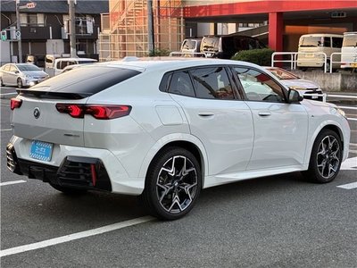 2025 BMW X2 thumbnail 37