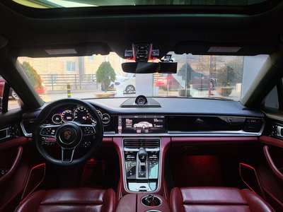 PORSCHE PANAMERA - 6