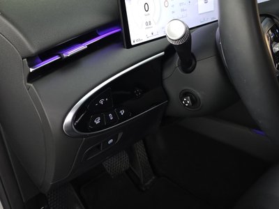 2024 Genesis GV70 — миниатюра 31