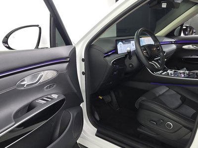 2024 Genesis GV70 — миниатюра 13