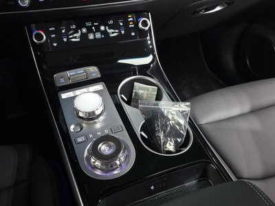2024 Genesis GV70 — миниатюра 12