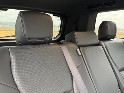 TOYOTA LAND CRUISER 250 - 7