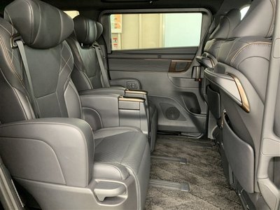 صورة 10 لـ 2023 Toyota VELLFIRE