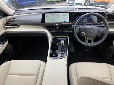 2025 Toyota CROWN CROSSOVER 照片 7