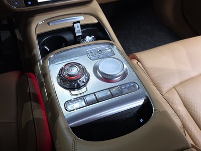 2022 Genesis G90 (RS4) photo 9
