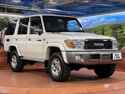 2014 Toyota LAND CRUISER 70 thumbnail 16