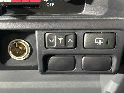 2014 Toyota LAND CRUISER 70 thumbnail 30
