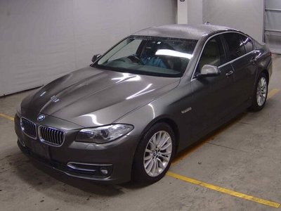 BMW 5 SERIES - 5