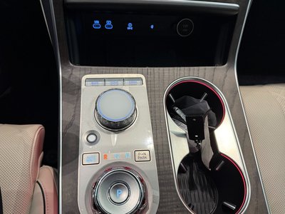 صورة مصغرة 16 لـ 2023 Genesis GV80