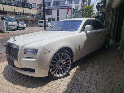 ROLLS-ROYCE GHOST - 3