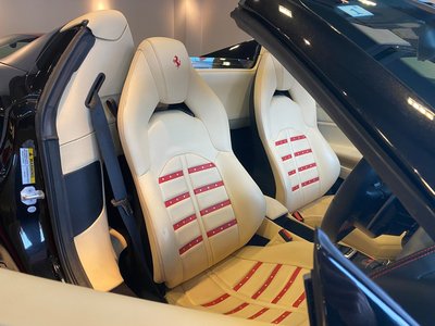 صورة مصغرة 37 لـ 2016 Ferrari 488 SPIDER