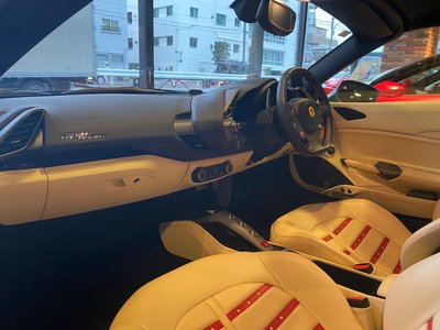 صورة مصغرة 36 لـ 2016 Ferrari 488 SPIDER