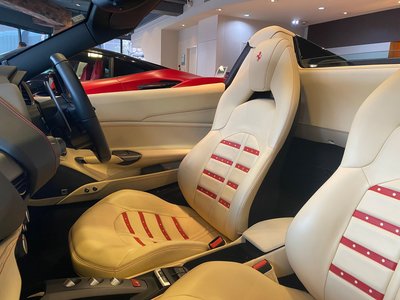 صورة 3 لـ 2016 Ferrari 488 SPIDER