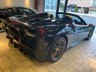 صورة 10 لـ 2016 Ferrari 488 SPIDER