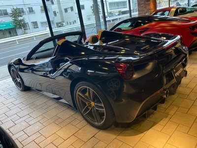 صورة 9 لـ 2016 Ferrari 488 SPIDER