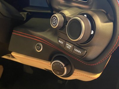 صورة مصغرة 29 لـ 2016 Ferrari 488 SPIDER