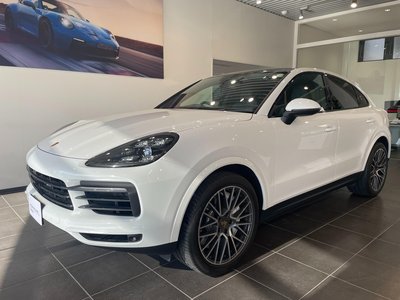 PORSCHE CAYENNE COUPE - 8