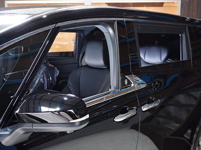 TOYOTA ALPHARD - 10