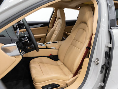 PORSCHE PANAMERA - 10