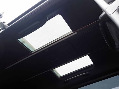 2024 Toyota ALPHARD photo 9