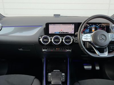 MERCEDES-BENZ GLA - 6