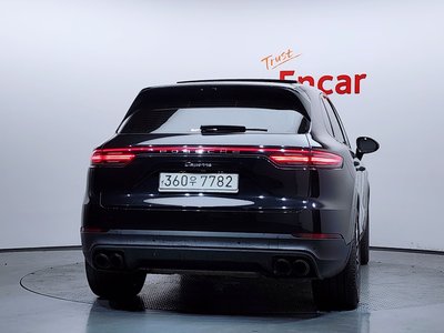 PORSCHE CAYENNE - 3