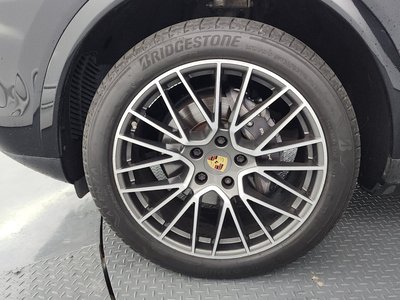 PORSCHE CAYENNE - 6
