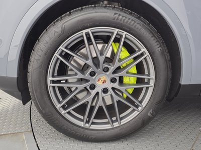 صورة 6 لـ 2025 Porsche CAYENNE