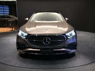 MERCEDES-BENZ E-CLASS - 2