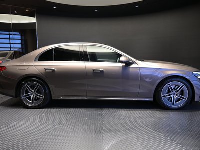 MERCEDES-BENZ E-CLASS - 4