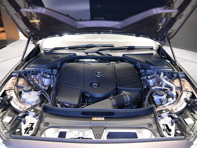 MERCEDES-BENZ E-CLASS - 10