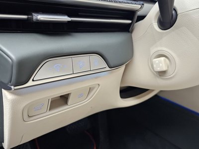 2024 Genesis GV80 COUPE thumbnail 31