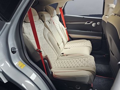 2024 Genesis GV80 COUPE thumbnail 17
