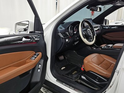 MERCEDES-BENZ GLS - 10