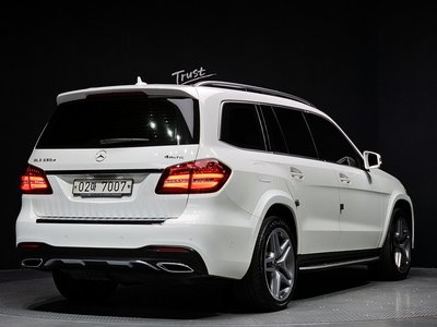MERCEDES-BENZ GLS - 4