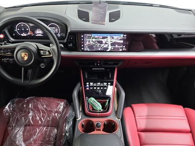 صورة 5 لـ 2024 Porsche CAYENNE