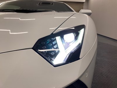 LAMBORGHINI AVENTADOR - 10