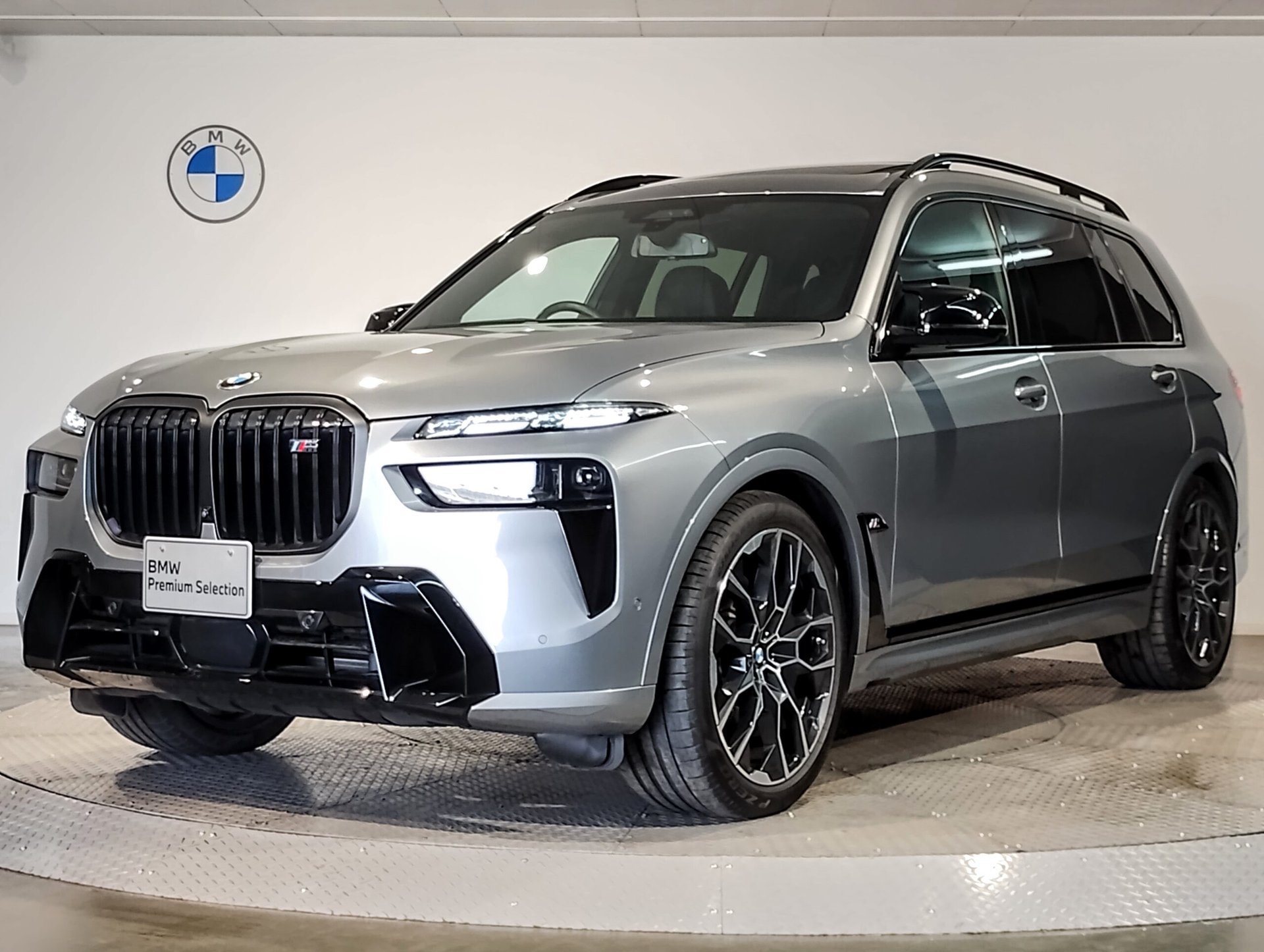 BMW X7 - View 1