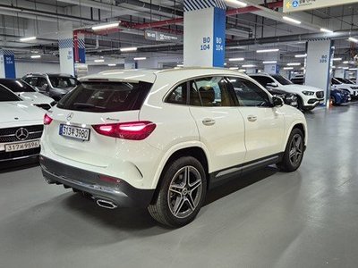 MERCEDES-BENZ GLA - 2