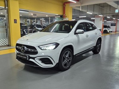 MERCEDES-BENZ GLA - 1