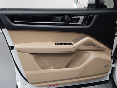 صورة مصغرة 14 لـ 2023 Porsche CAYENNE