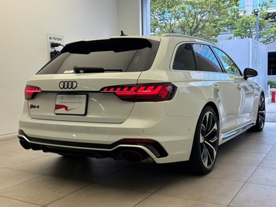AUDI RS4 AVANT - 10